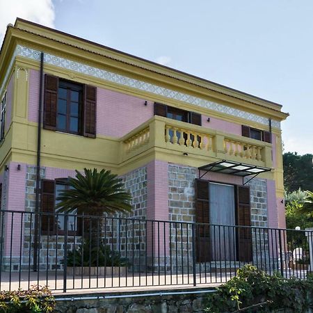 Villa Santa Lucia Чефалу Екстериор снимка