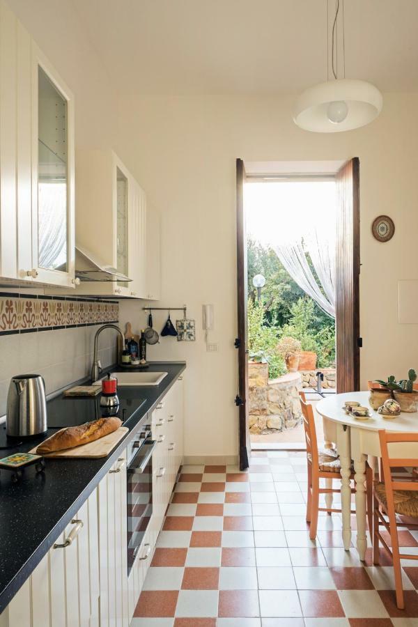 Villa Santa Lucia Чефалу Екстериор снимка
