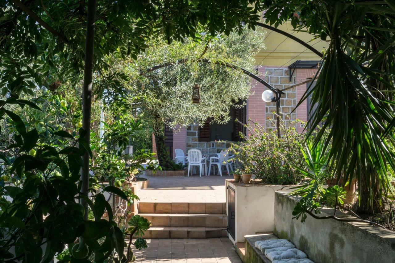 Villa Santa Lucia Чефалу Екстериор снимка