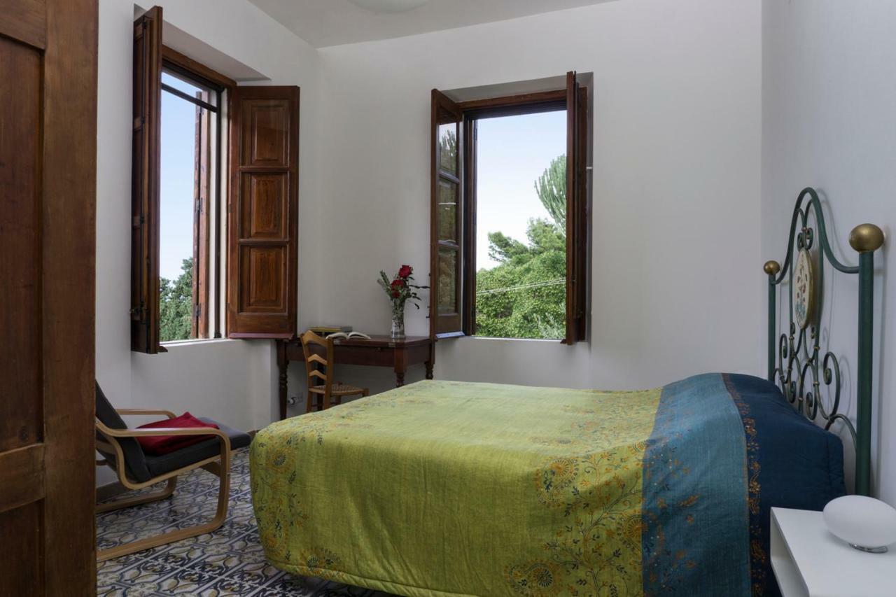 Villa Santa Lucia Чефалу Екстериор снимка